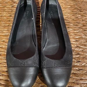 Black Gucci flats